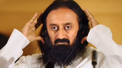 Police start manhunt as Sri Sri Ravi Shankar gets death threat again
