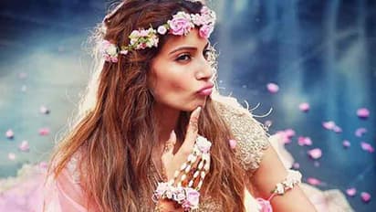 വെള്ളി ആഭരണങ്ങൾ അണിയുന്നവരാണോ? സൂക്ഷിക്കണം, നിങ്ങളുടെയും നിറം മങ്ങും