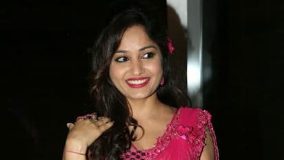 ఆ పని చేయలే.... అవకాశాలు రాలే... అంటున్న హీరోయిన్