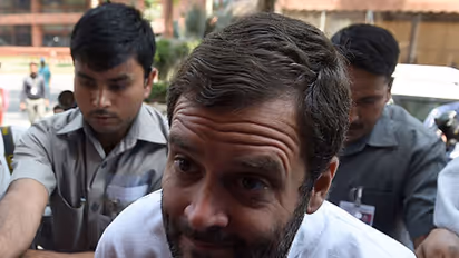 ಫ್ಲೈಟ್ ಹತ್ತಿದ್ರು, ಕಾರ್ ಏರಿದ್ರು, ಬೈಕ್ ಸವಾರಿ ಮಾಡಿದ್ರು, ನಡೆದೂ ಹೋದ್ರು.. ಕೊನೆಗೆ ರಾಹುಲ್ ಅರೆಸ್ಟ್ ಆದ್ರು