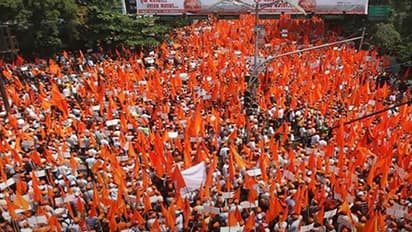 No Punches Pulled: Politicians obsess with here and now, ignoring developing storms