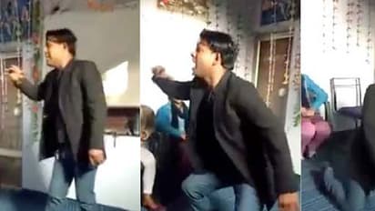 ಕುಣ್ಕೊಂಡು, ಹಾಡ್ಕೊಂಡು ಇಂಗ್ಲೀಷ್ ಕಲಿಸೋದನ್ನ ನೋಡಿದ್ದೀರಾ..?