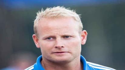 முன்னணி அணிகளுக்கு எதிராக களமிறங்கும்போது தங்களை கத்துக்குட்டியாக நினைக்கின்றனர் இந்திய வீராங்கனைகள்