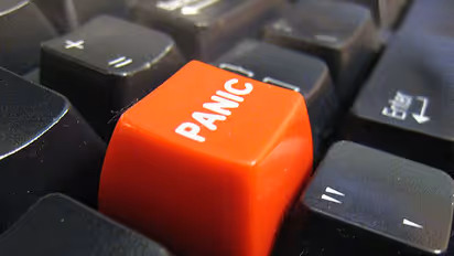 ಪ್ರಯಾಣಿಕರ ಸುರಕ್ಷತೆಯ ಪ್ಯಾನಿಕ್ ಬಟನ್‌ನಿಂದ ವಾಹನ ಮಾಲೀಕರು, ಚಾಲಕರು ಪ್ಯಾನಿಕ್!