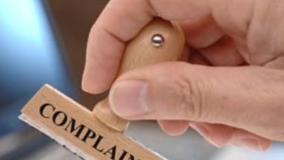 ஆறாம் வகுப்பில் சேர்ப்பதற்கு நுழைவுத் தேர்வு; தனியார் பள்ளிகளில் நடக்கும் கொடுமைக்கு எதிராக பெற்றோர் புகார்...