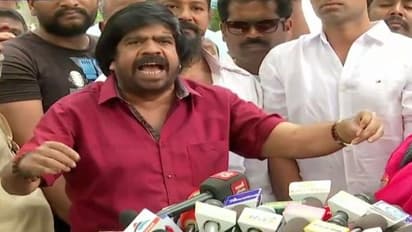 "ஆவியில வெந்தால்தான் இட்லி... அடிமடியில கை வைக்கிறார் ஜெட்லி!!"- டி.ஆர். கொந்தளிப்பு...