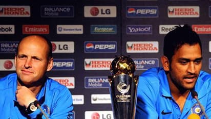 'Replace Dhoni as Indian skipper at your own risk'
