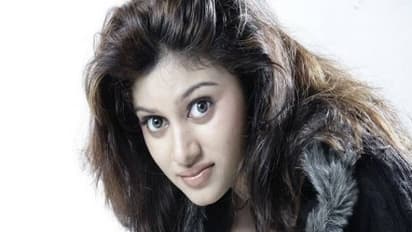 ஓவியாவிற்கு தற்கொலை மிரட்டல் விடுத்த ரசிகர்..!