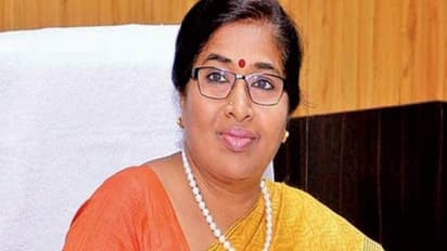 இனி வாட்ஸ்-அப் மூலமாகவும் குறைகளை தெரிவிக்கலாம் - சிவகங்கை ஆட்சியர் அறிவிப்பு...