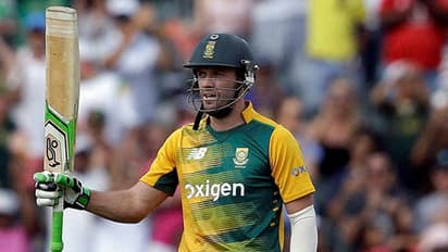 ಅಭಿಮಾನಿಗಳಿಗೆ ಶಾಕ್ ನೀಡಿದ ಎಬಿಡಿ : ಸ್ಫೋಟಕ ಆಟ ಇನ್ಮುಂದೆ ಕಣ್ಮರೆ ?