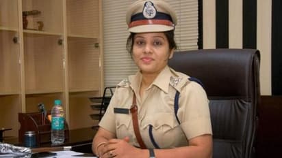 "மன்னிப்பு கேட்க முடியாது" - டிஐஜி ரூபா அதிரடி!!