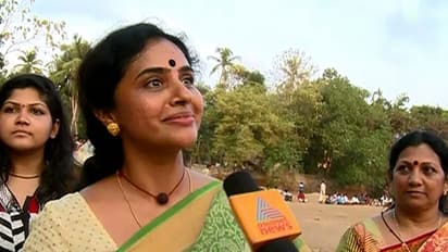 അങ്കം ജയിക്കാന് പോരാട്ടഭൂമിയില് സ്ഥാനാര്ത്ഥികളുടെ ഭാര്യമാരും