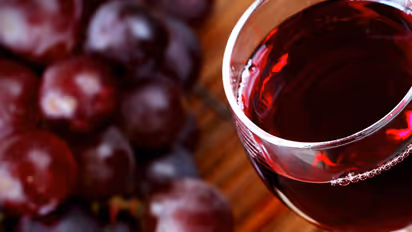 Red Wine: ಹೆಚ್ಚು ಕುಡಿದರೆ ಹಾನಿ, ಒಂದೆರಡು ಸಿಪ್ ಆರೋಗ್ಯಕ್ಕೊಳಿತು!