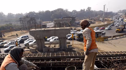 403 road projects in India worth ₹ 3.85 lakh crore pending