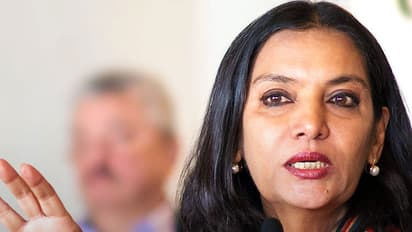 ഇക്കിളിപ്പെടുത്താന് വേണ്ടി മാത്രമാണ് ഐറ്റം സോങ്ങ്സ്, വിമര്ശനവുമായി ശബാന അസ്മി