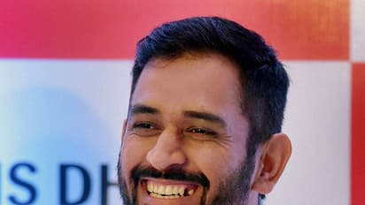 ಬಾತ್ ರೂಂ ಪ್ರಶ್ನೆಗೆ ಬಾತ್ ರೂಂ ನಿಂದಲೇ ಉತ್ತರಿಸಿದ ಧೋನಿ!