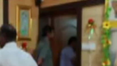 வீட்டில் இருந்த பெண்ணை கட்டிப்போட்டு மர்ம நபர்கள் கைவரிசை - 100 சவரன் நகை, 2 கார்கள் அபேஸ்...