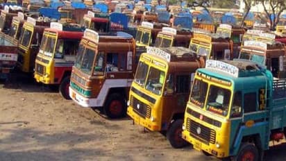 மே.1 முதல் காலவரையற்ற வேலைநிறுத்தம்? லாரி உரிமையார்கள் சங்கம் அதிரடி!!