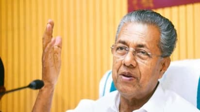 கேரளாவில் தமிழில் பாட புத்தகங்கள்… விரைவில் ஆசிரியர்களை நியமிக்க முடிவு…அசத்தும் பினாராயி விஜயன் !!