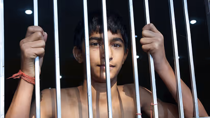 Dear guys, ignoring that lump can give you breast cancer