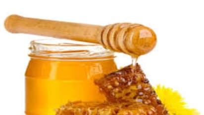 அதிக மருத்துவ குணங்கள் கொண்ட சுத்தமான தேனைக் கண்டுபிடிக்க இதுதான் சரியான வழிகள்…