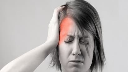 ஒற்றைத் தலைவலியை குணமாக்க சில எளிய அற்புதமான டிப்ஸ்…