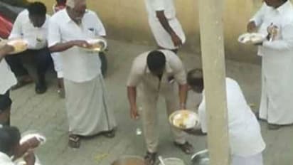 എഡിഎംകെ നിരാഹാര സമരത്തില് മദ്യവും ബിരിയാണിയും