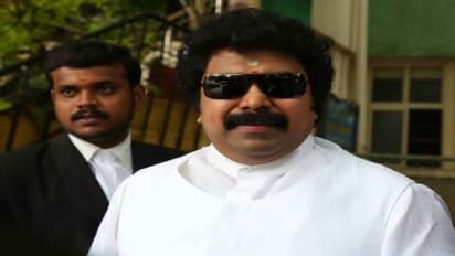 அன்னிய செலாவணி மோசடி வழக்கு - எழும்பூர் கோர்ட்டில் சுதாகரன் ஆஜர்!!