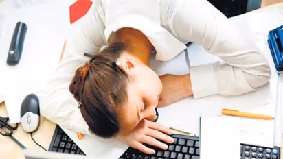 உங்கள் உடலில் இரும்புச்சத்து குறைவாக இருக்கிறது என்பதை உணர்த்தும் அறிகுறிகள்…