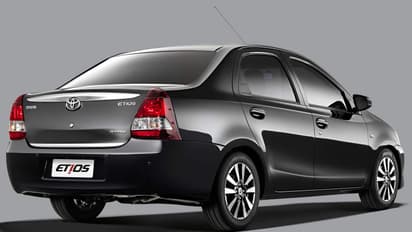 ഇന്നോവയുടെ അനുജന്മാരെ ഇന്ത്യക്ക് വേണ്ട , പടിയടച്ചിറക്കി ടൊയോട്ട!