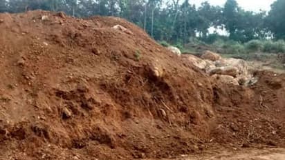 സംസ്ഥാനത്തെ വലിയ കെട്ടിടങ്ങളുടെ നിർമ്മാണത്തിനായി മണ്ണെടുക്കാൻ അനുമതി