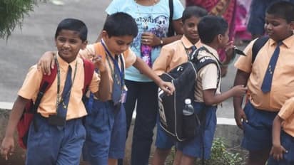 തിരികെ സ്കൂളിലേക്ക്, മാർഗരേഖയിൽ പറയുന്ന ഈ നിര്ദ്ദേശങ്ങള് കർശനമായി പാലിക്കണം...