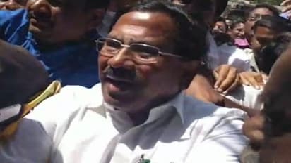 நிபந்தனைகள் ஏற்கப்பட்டால் பேச்சுவார்த்தை... மீண்டும்... மீண்டும்... முரண்டு பிடிக்கும் மாஃபா பாண்டியராஜன்