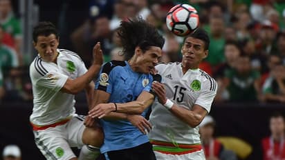 ಕೊರೋನಾ ವೈರಸ್ ಎಫೆಕ್ಟ್: ಉರುಗ್ವೆ ಕೋಚ್ ಸೇರಿ 400 ಮಂದಿ ವಜಾ!