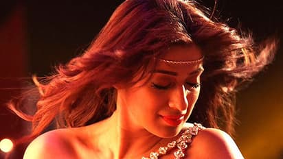 मिलिए बोल्ड एंड ब्यूटीफुल राय लक्ष्मी से