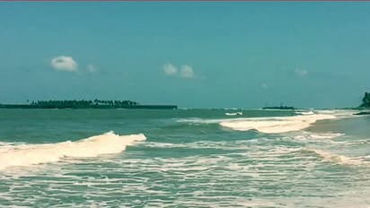 കടല്-കായല് തീരത്തെ നിര്മ്മാണ പ്രവൃത്തികള്ക്ക് ഇളവ് അനുവദിച്ച് കേരളം