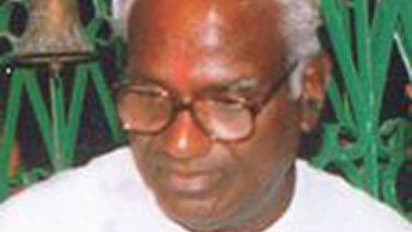 మాజీ కేంద్ర మంత్రి పి శివశంకర్ మృతి