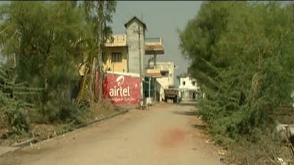 ಪೊಲೀಸರ ಭಯಕ್ಕೆ ಊರು ಬಿಟ್ಟ ಗ್ರಾಮಸ್ಥರು: ಗಂಡಸರೇ ಇಲ್ಲದೇ ಅನಾಥವಾದ ಗದಗದ ಈ ಗ್ರಾಮ