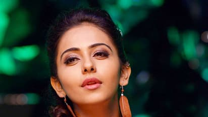 ఆ హీరో పక్కన రకుల్.. అవకాశాలు లేకేనా..?