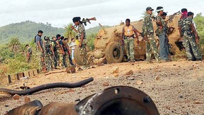 गृहमंत्रालय ने चेताया, चार राज्यों में फिर से मजबूत हो रहे नक्सली...