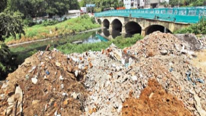 கிளீன் ஆகிறது கூவம் ஆற்றங்கரை...! 130 வீடுகள் அதிரடி அகற்றம்...!