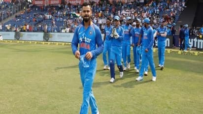 இந்த போட்டியிலாவது 50 ஓவரும் முழுசா பேட்டிங் ஆடுமா தென்னாப்பிரிக்கா? இந்தியா பவுலிங்