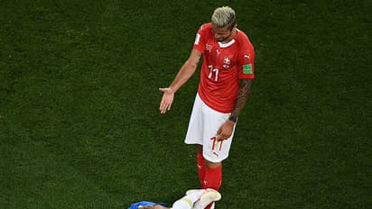 നെയ്മറിന് ഇതിലും വലിയ ട്രോള് സ്വപ്നങ്ങളില് മാത്രം; അതും കെഎഫ്സി വക; വീഡിയോ വൈറല്