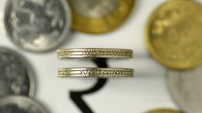 രൂപയുടെ നില ഗുരുതരമാകുമെന്ന് പ്രവചിച്ച് മോര്‍ഗന്‍ സ്റ്റാന്‍ലി