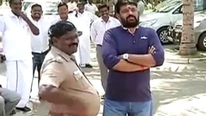 "மட்டன் பாயா குடுத்து மட்டையாக்கிடுறாய்ங்க..!" - தி.நகர் எம்.எல்.ஏ ஒப்புதல் வாக்குமூலம்