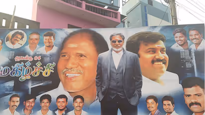 On B-Day, ex-Pondy CM turns 'Kabali' from 'Baahubali'