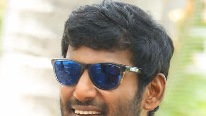 ఆర్కే నగర్ ఉపఎన్నికల బరిలో విశాల్ అట