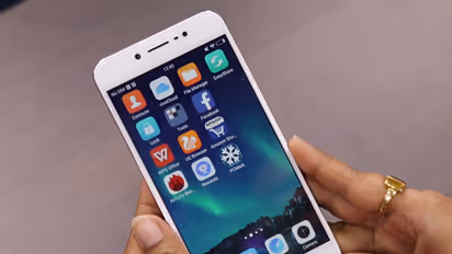 Vivo V5s review: Offers perfect selfies and good battery life