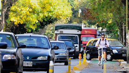 Delhi government proposes 'elevated cycle track'