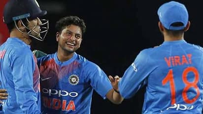 ಬೌಲಿಂಗ್ ಹೇಳಿಕೊಟ್ಟು ವಿಕೆಟ್ ಎಗರಿಸಿದ ಧೋನಿ: ವಿಡಿಯೋ ವೈರಲ್..!